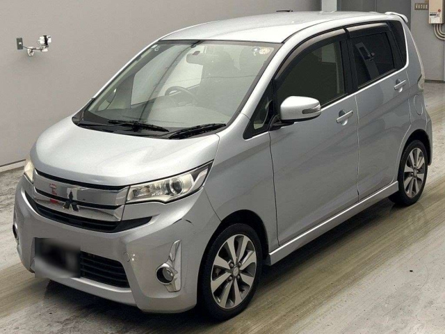 MITSUBISHI EK — фото