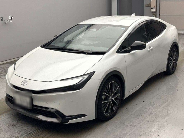 TOYOTA PRIUS — фото