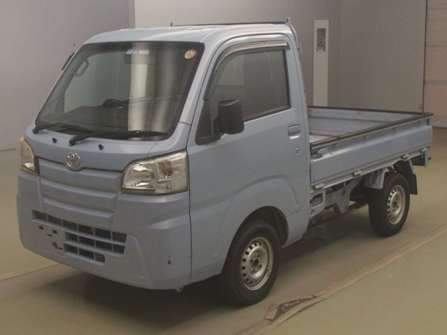 TOYOTA PIXIS — фото