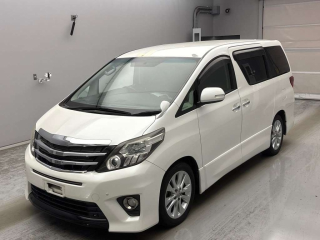 TOYOTA ALPHARD — фото