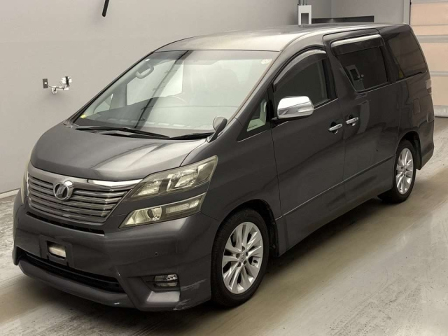 TOYOTA VELLFIRE — фото