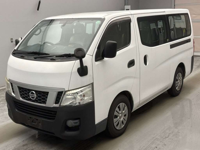 NISSAN CARAVAN — фото