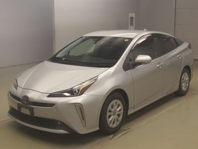 TOYOTA PRIUS — фото