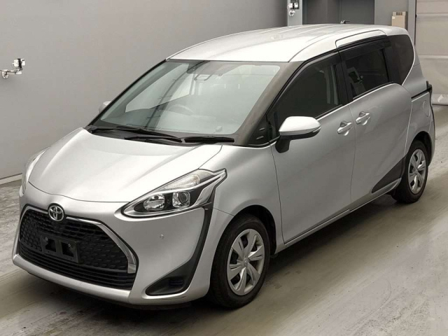 TOYOTA SIENTA — фото