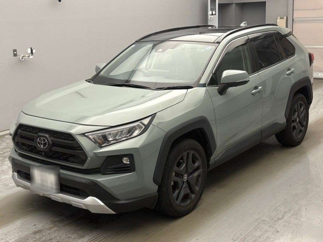 TOYOTA RAV4 — фото