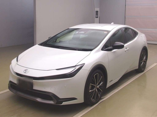 TOYOTA PRIUS — фото