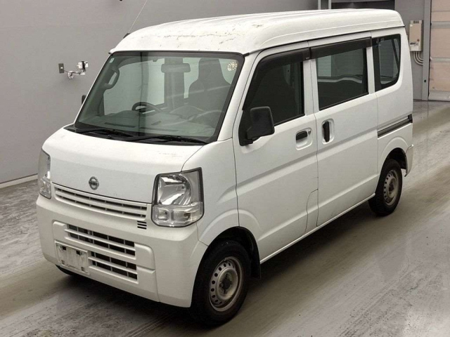 NISSAN CLIPPER — фото
