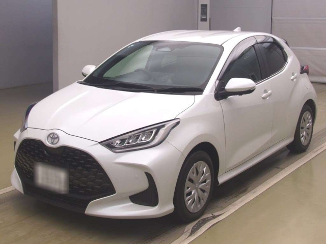 TOYOTA YARIS — фото