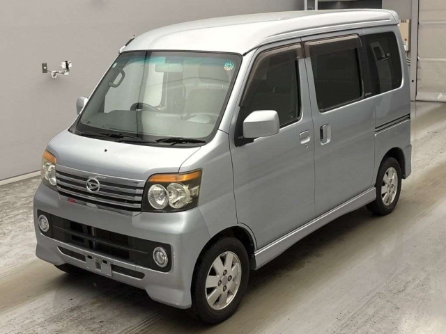 DAIHATSU ATRAI — фото