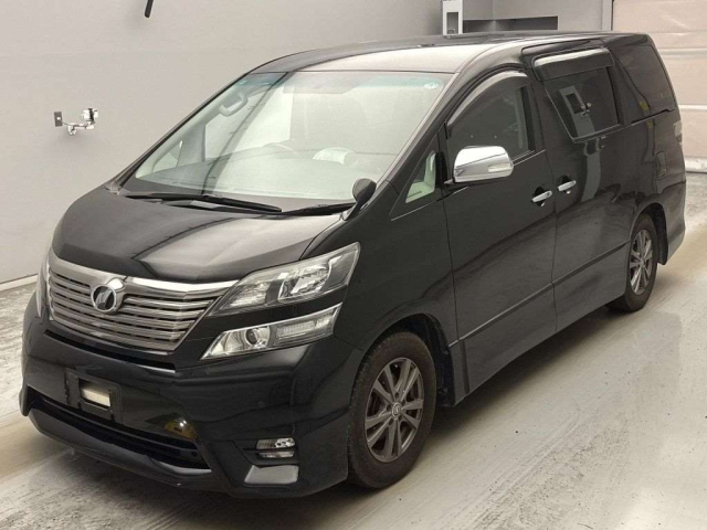 TOYOTA VELLFIRE — фото