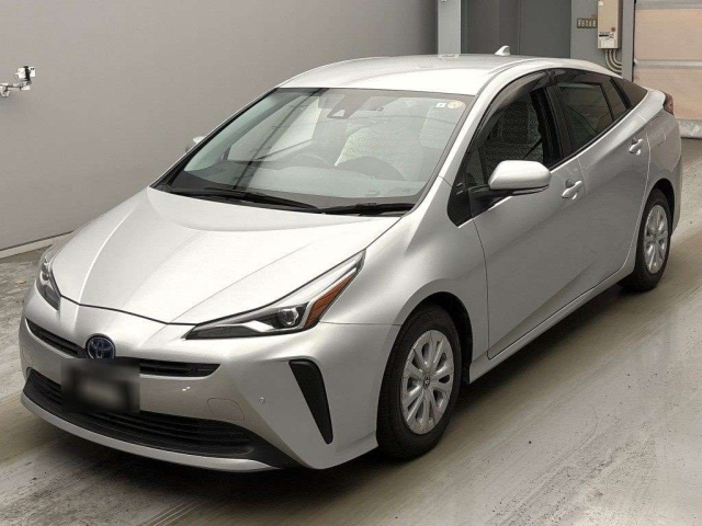 TOYOTA PRIUS — фото