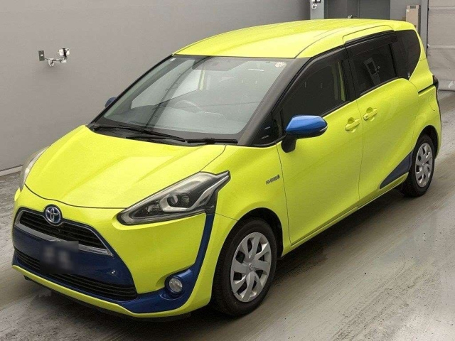 TOYOTA SIENTA — фото