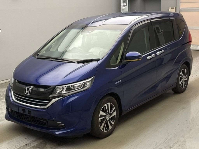 HONDA FREED — фото