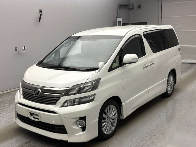 TOYOTA VELLFIRE — фото