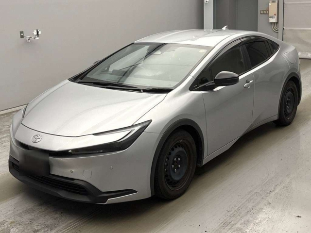 TOYOTA PRIUS — фото