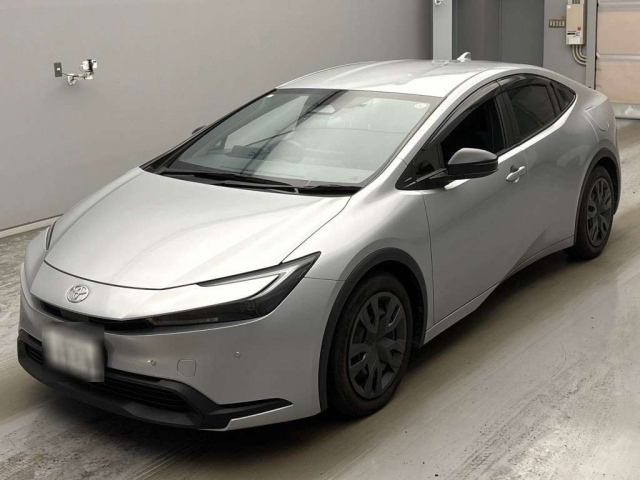 TOYOTA PRIUS — фото