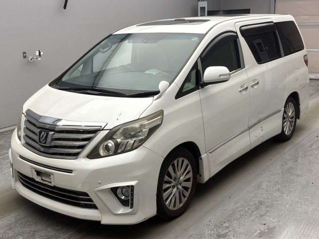 TOYOTA ALPHARD — фото