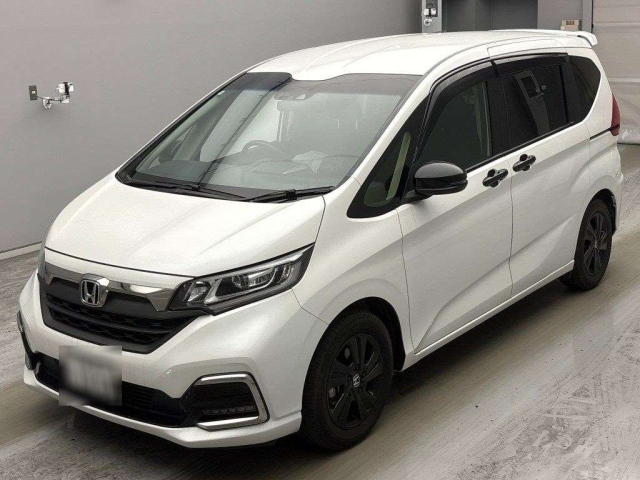 HONDA FREED — фото