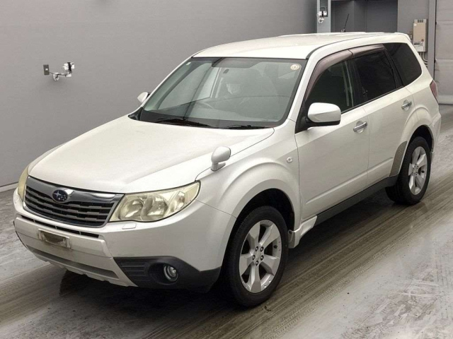 SUBARU FORESTER — фото