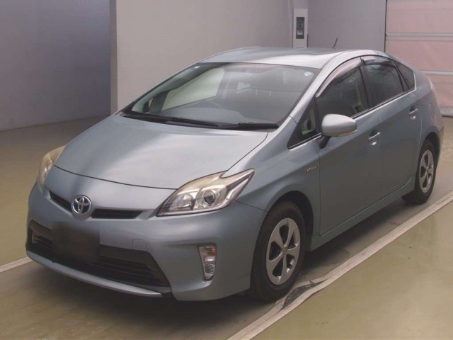 TOYOTA PRIUS — фото