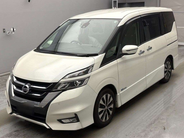 NISSAN SERENA — фото