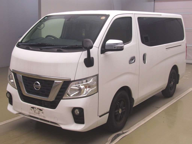 NISSAN CARAVAN — фото