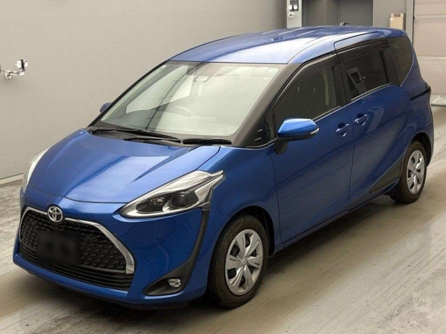 TOYOTA SIENTA — фото