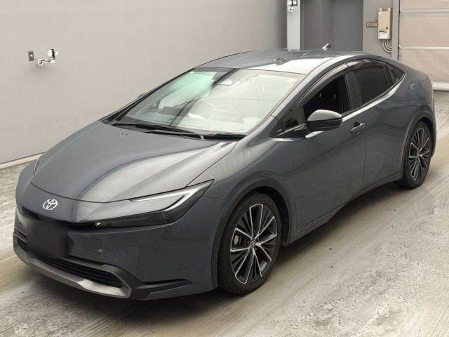 TOYOTA PRIUS — фото