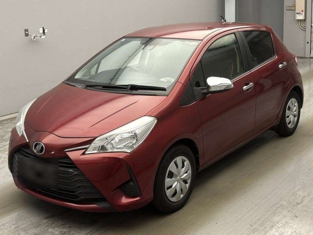 TOYOTA VITZ — фото