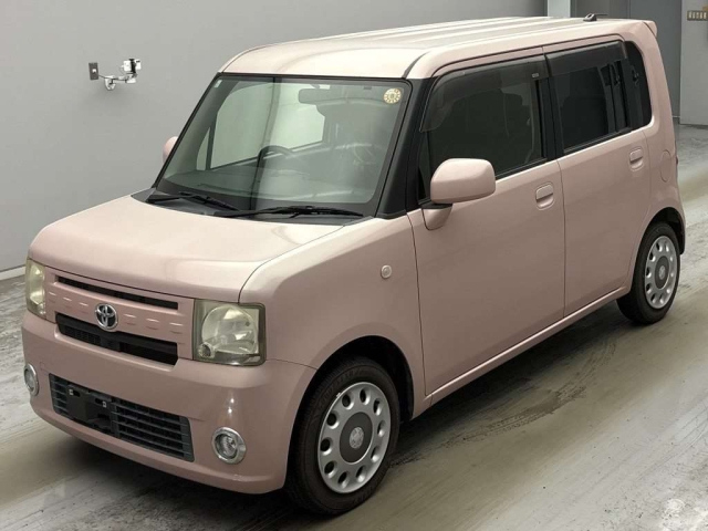 TOYOTA PIXIS — фото