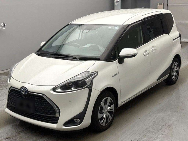 TOYOTA SIENTA — фото
