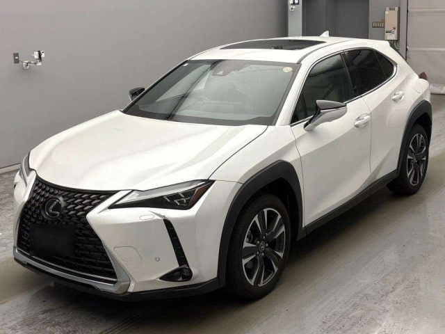 LEXUS UX — фото