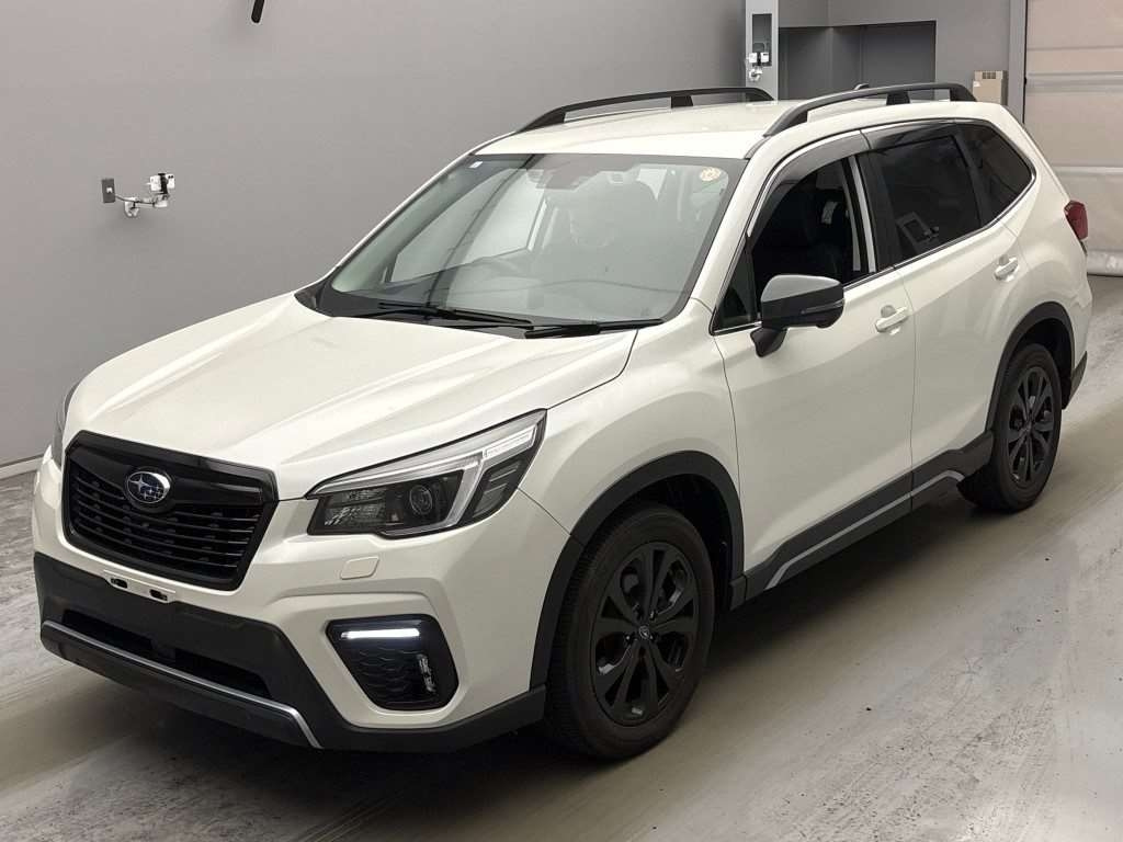 SUBARU FORESTER — фото