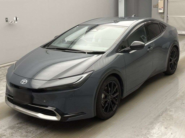 TOYOTA PRIUS — фото
