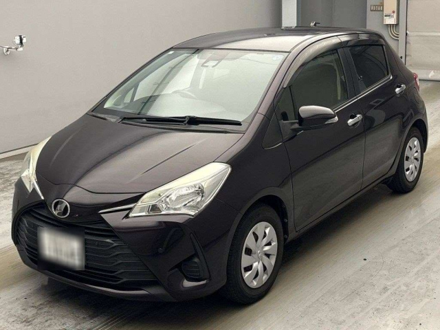 TOYOTA VITZ — фото