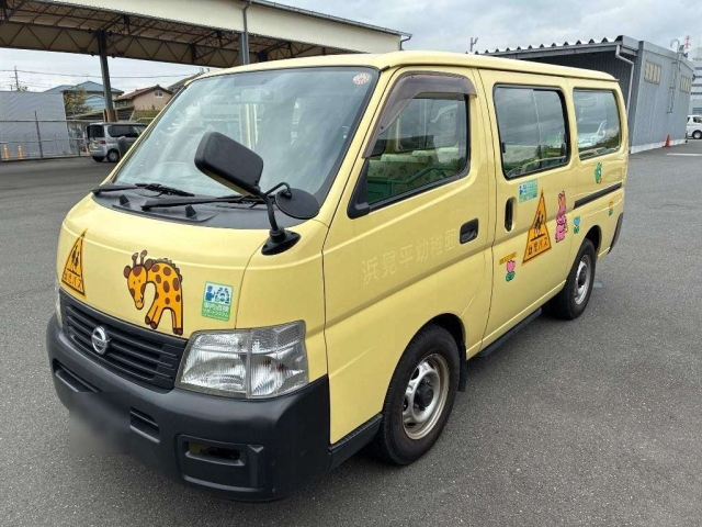 NISSAN CARAVAN — фото