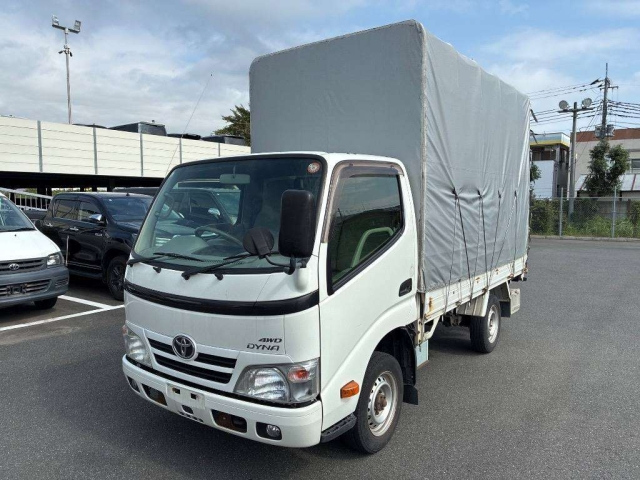 TOYOTA DYNA — фото