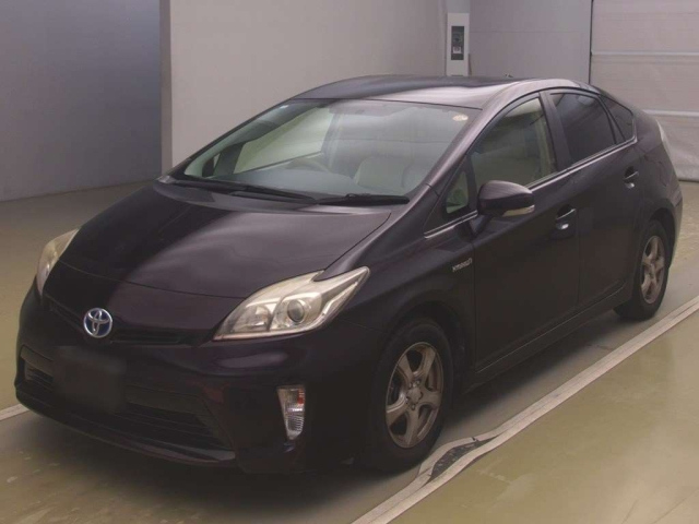 TOYOTA PRIUS — фото