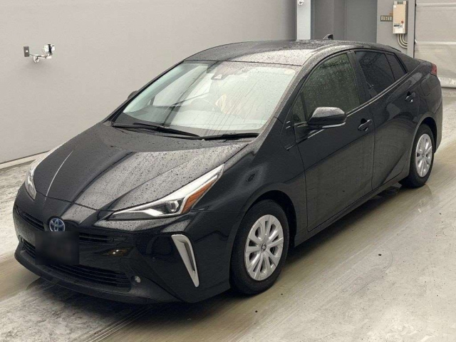 TOYOTA PRIUS — фото