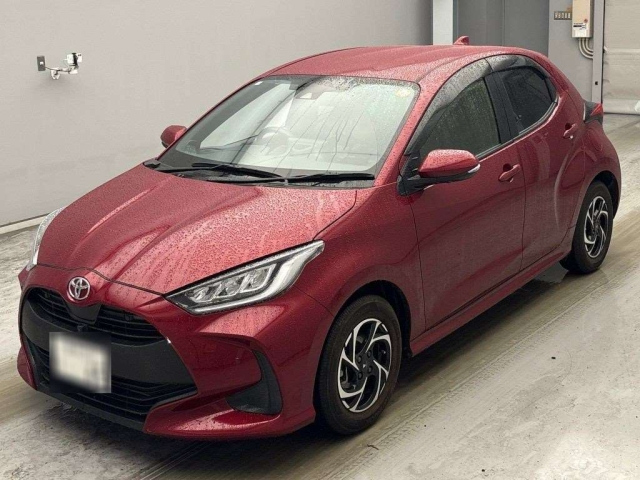 TOYOTA YARIS — фото