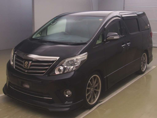 TOYOTA ALPHARD — фото