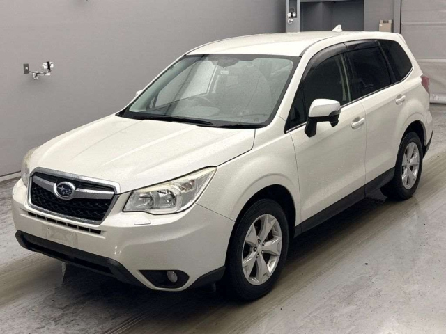 SUBARU FORESTER — фото