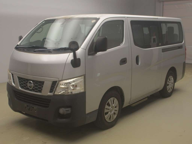 NISSAN CARAVAN — фото