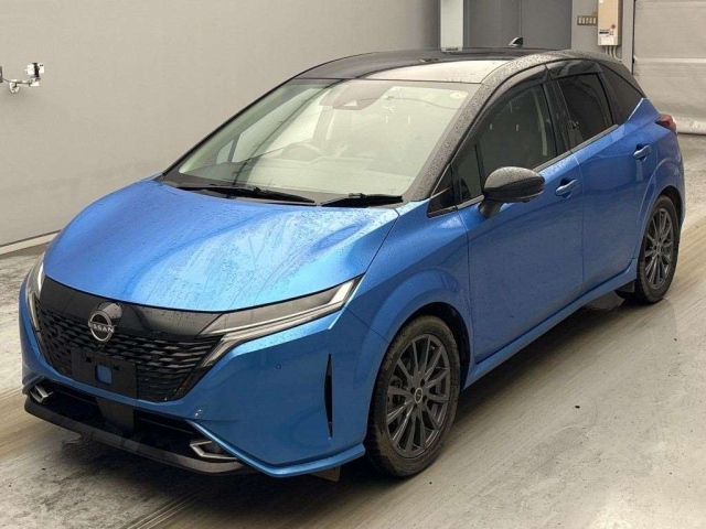 NISSAN AURA — фото