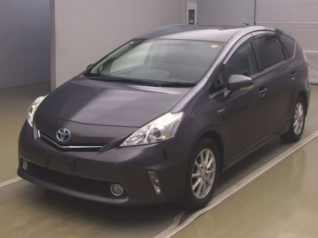 TOYOTA PRIUS — фото