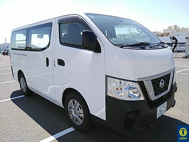 NISSAN CARAVAN — фото