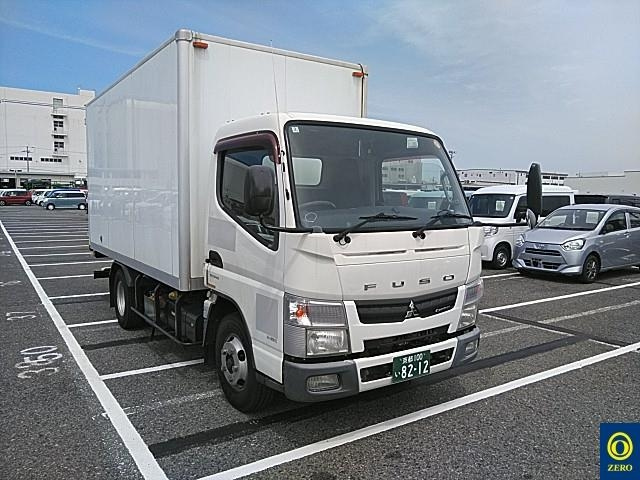 MITSUBISHI CANTER — фото