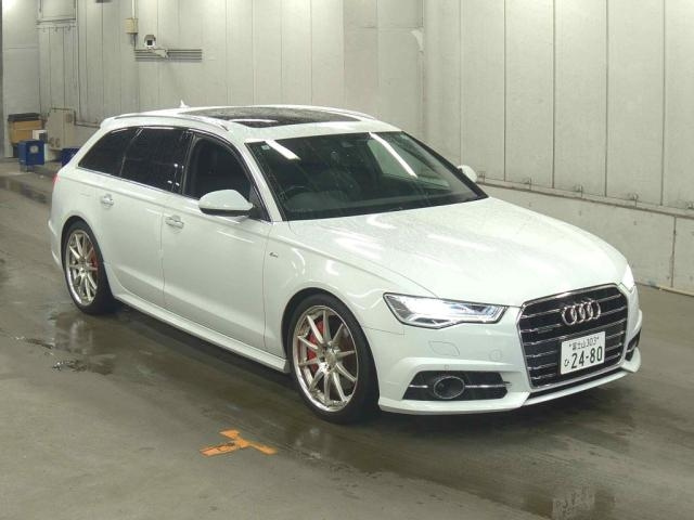 AUDI A6 — фото