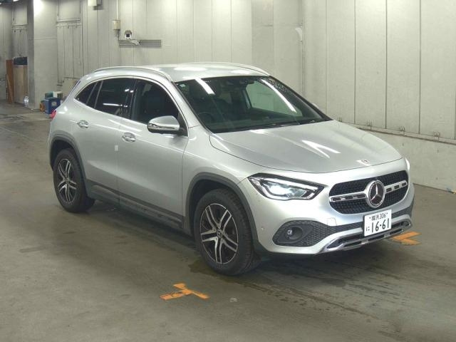 MERCEDES-BENZ GLA — фото