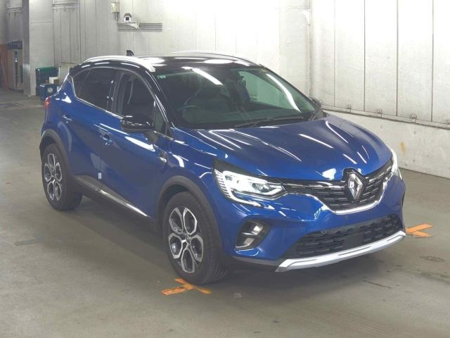 RENAULT CAPTUR — фото